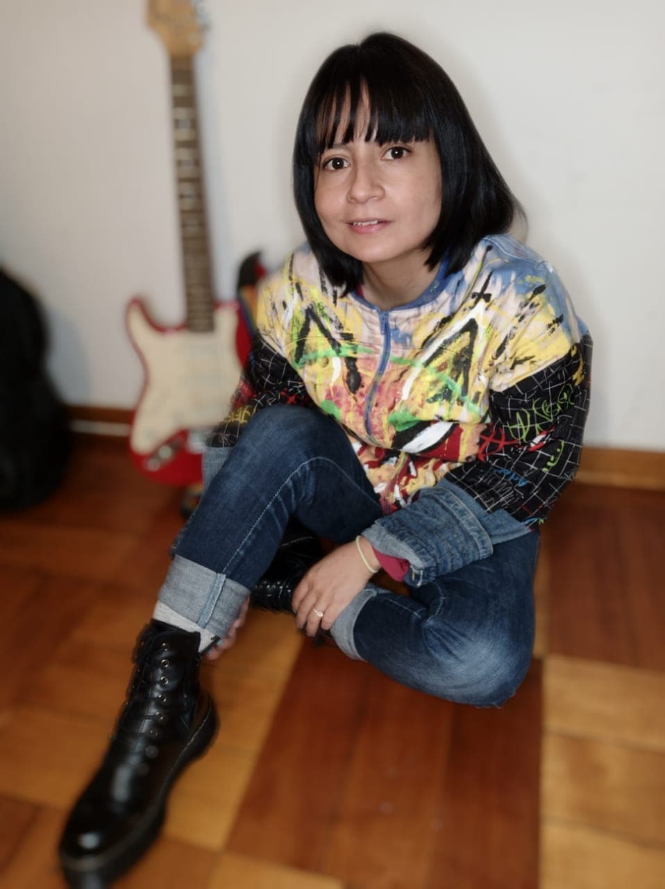 Dani Cortés con una guitarra